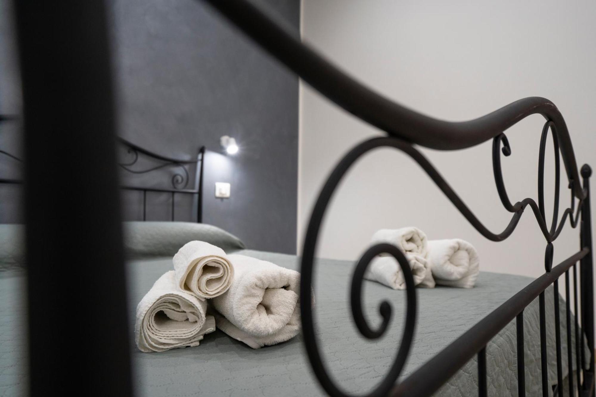 Saverio'S Apartment Тропеа Екстериор снимка